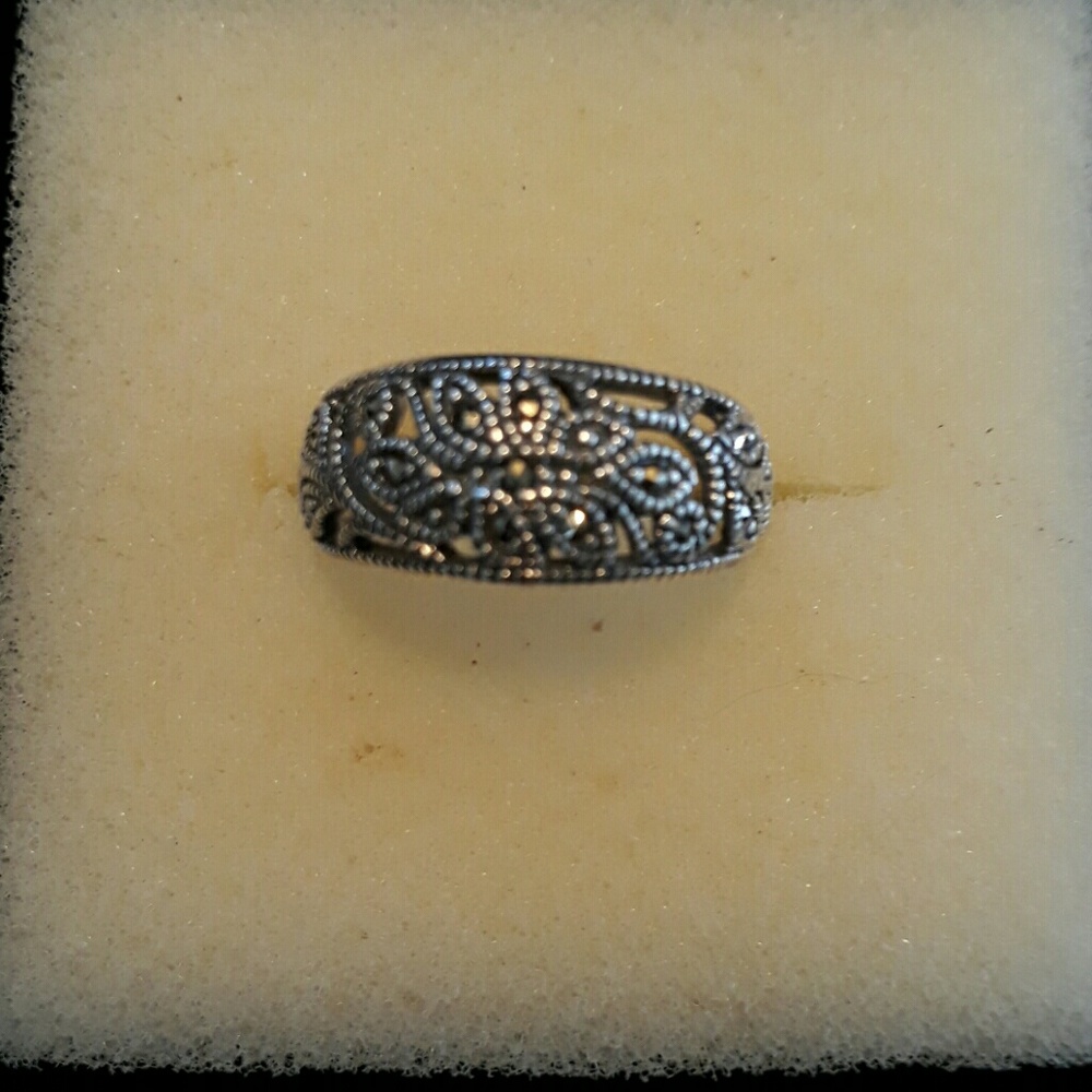 STERLING SILVER MARCASITE RING